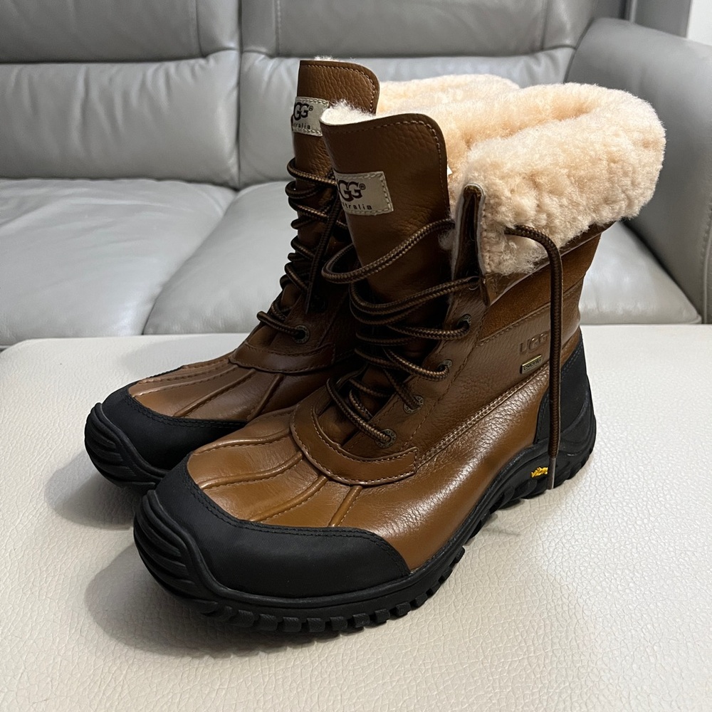 UGG Women's Sheepskin Lined Leather Boots - EU 41/US 10
